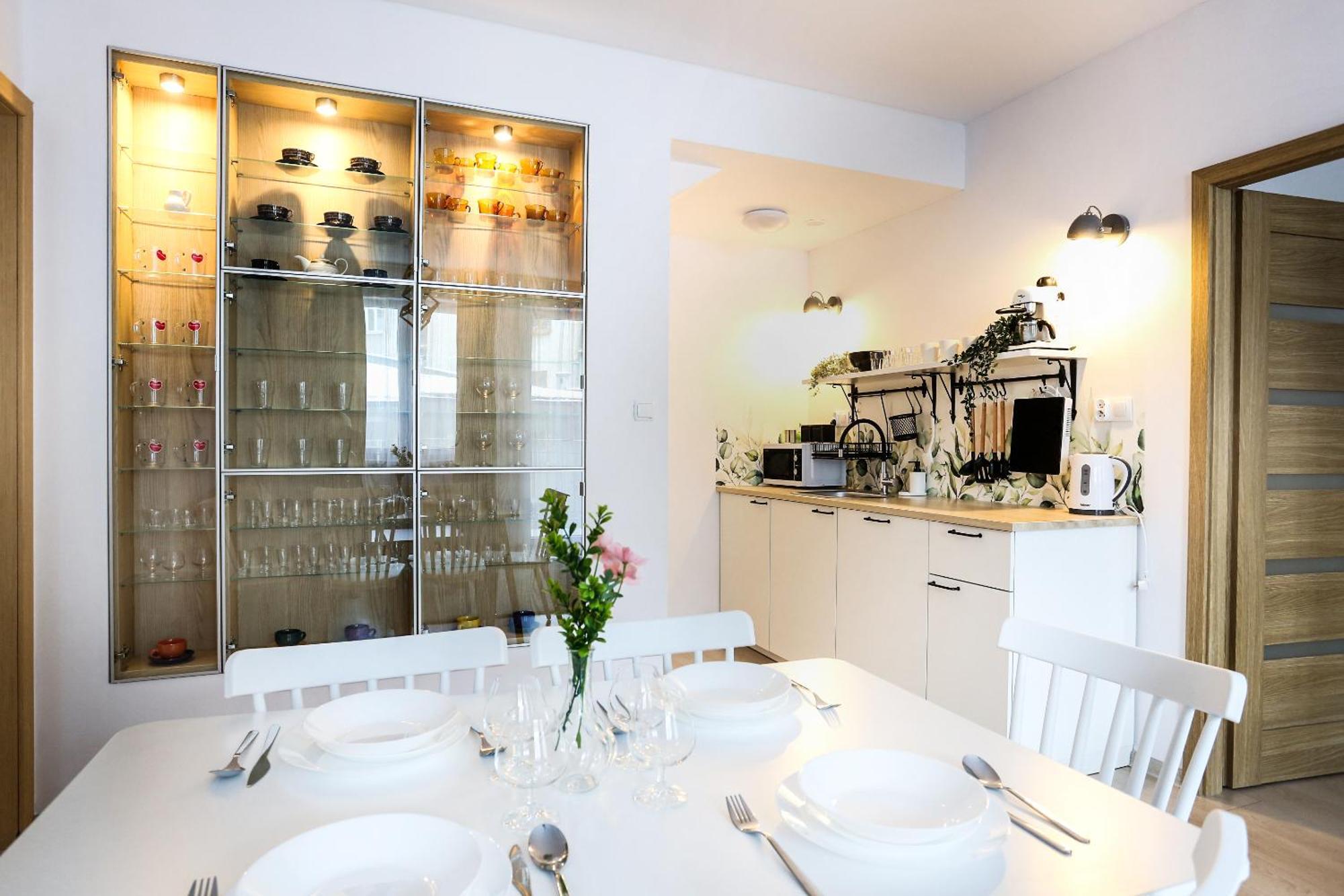 Fully-Furnished Apartment With Air Conditioning For Families, Cracow Old Town كراكوفيا المظهر الخارجي الصورة