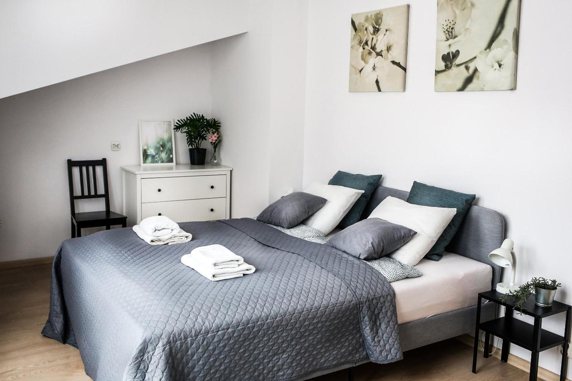 Fully-Furnished Apartment With Air Conditioning For Families, Cracow Old Town كراكوفيا المظهر الخارجي الصورة