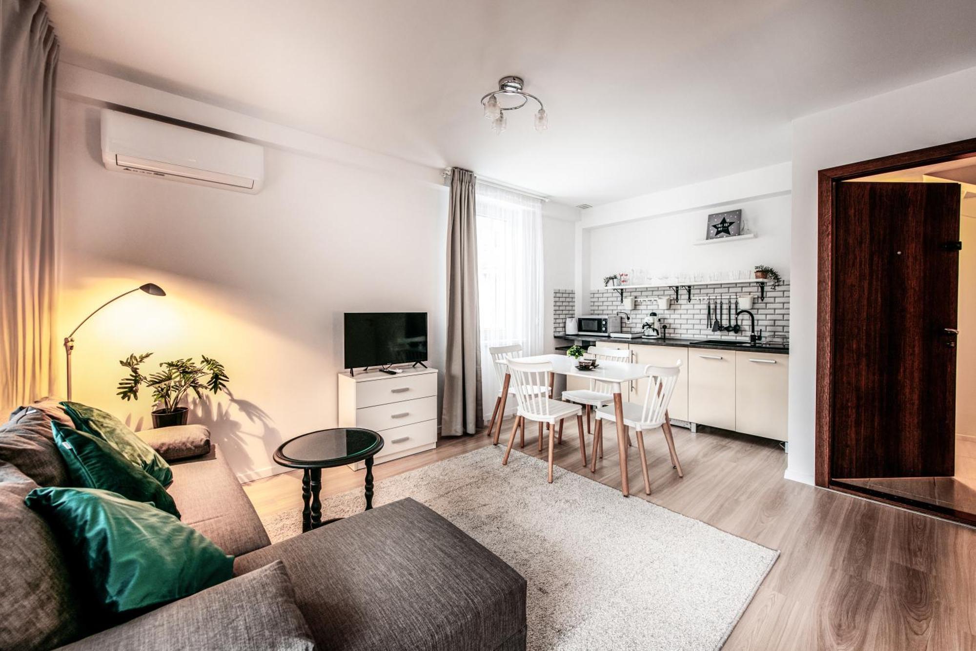 Fully-Furnished Apartment With Air Conditioning For Families, Cracow Old Town كراكوفيا المظهر الخارجي الصورة