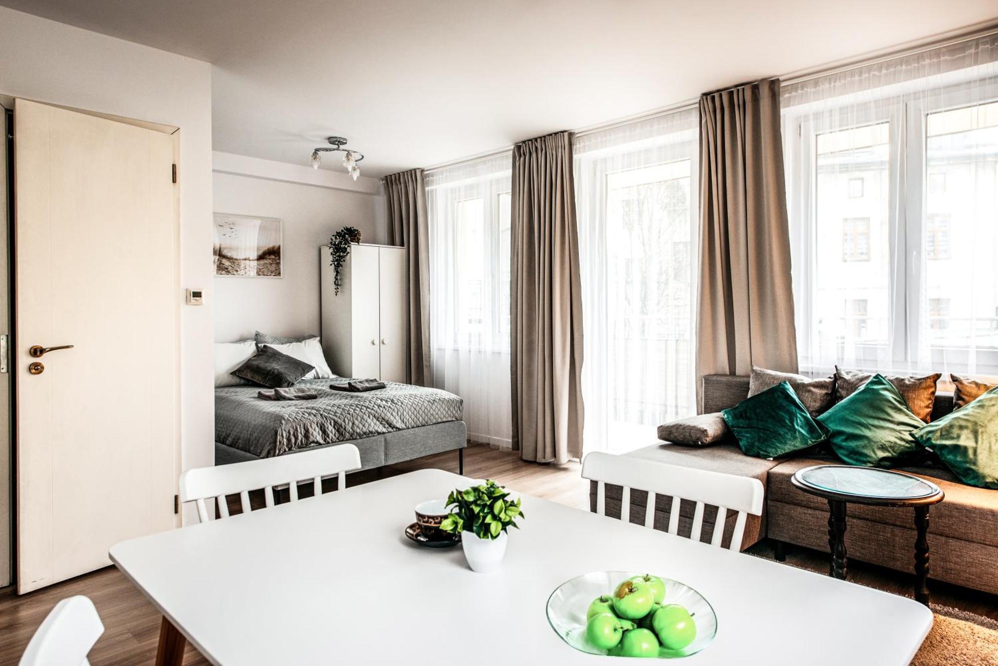 Fully-Furnished Apartment With Air Conditioning For Families, Cracow Old Town كراكوفيا المظهر الخارجي الصورة